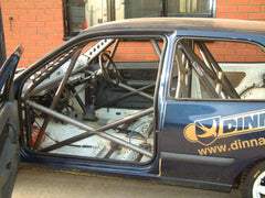 RENAULT Clio Mk1 International Multipoint T45 roll cage kit. Certifié FIA