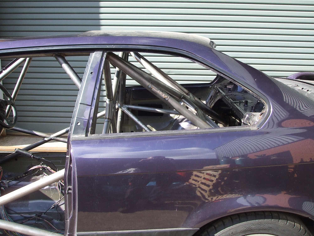 BMW E36 2dr Step 2 International Multipoint T45 roll cage kit. FIA Certificated