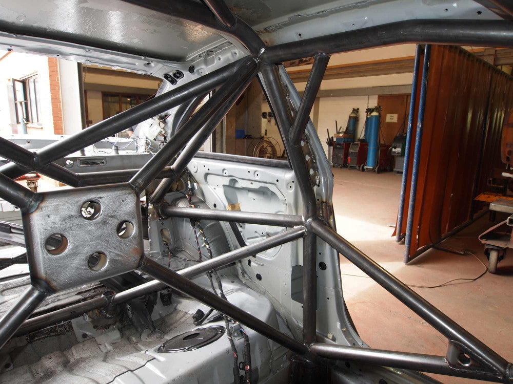 BMW E46 2dr International Multipoint T45 roll cage kit. FIA Certificated