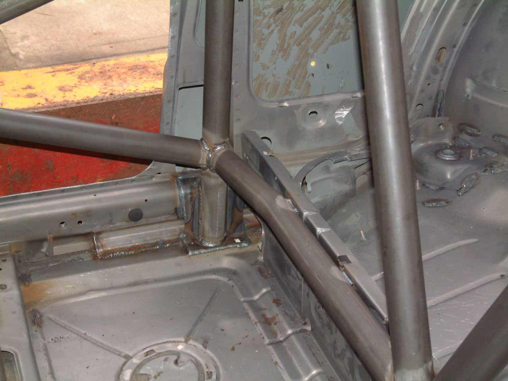 BMW M6 E24 Multipoint T45 Überrollkäfigsatz