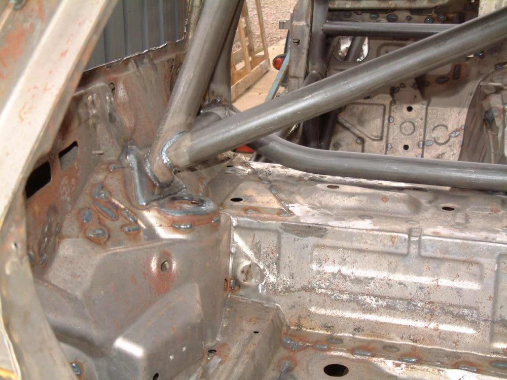 BMW Z3 Coupe International Multipoint T45 roll cage kit. FIA Certificated