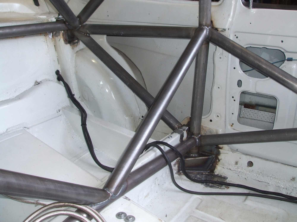 FORD Escort Mk1 International Multipoint T45 roll cage kit. FIA Certificated