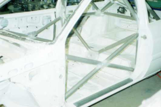 FORD Escort Mk6 RS2000 Multipoint T45 roll cage kit. FIA/MSUK Certificated