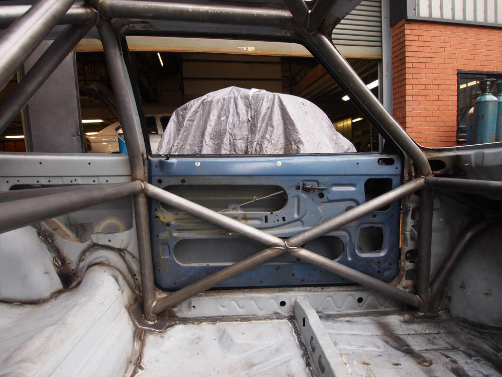 FORD Fiesta Mk1/Mk2 International Multipoint T45 roll cage kit. FIA Certificated