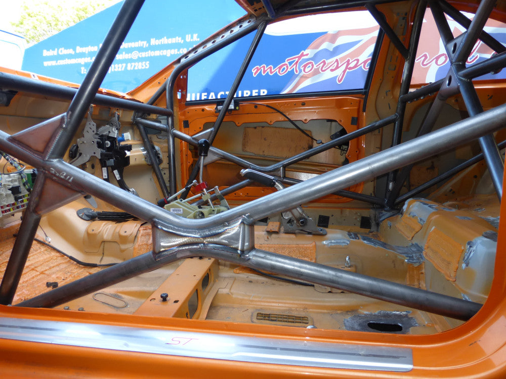 FORD Focus 06> MK2 Kit d'arceau Multipoint T45