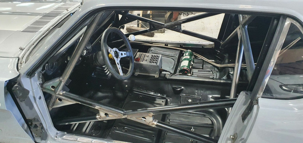 FORD Mustang Notchback International T45 roll cage kit. FIA Certificated