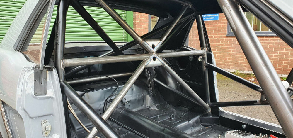 FORD Mustang Notchback International T45 roll cage kit. FIA Certificated