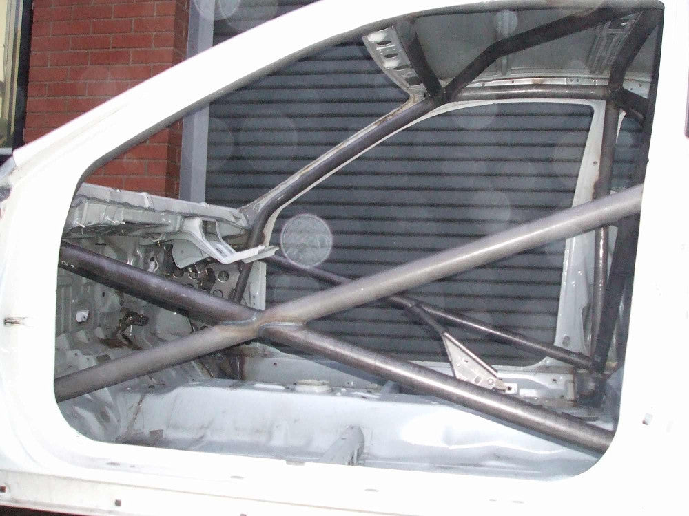 HONDA Integra 'R' DC2 International Multipoint T45 roll cage kit. FIA Certificated