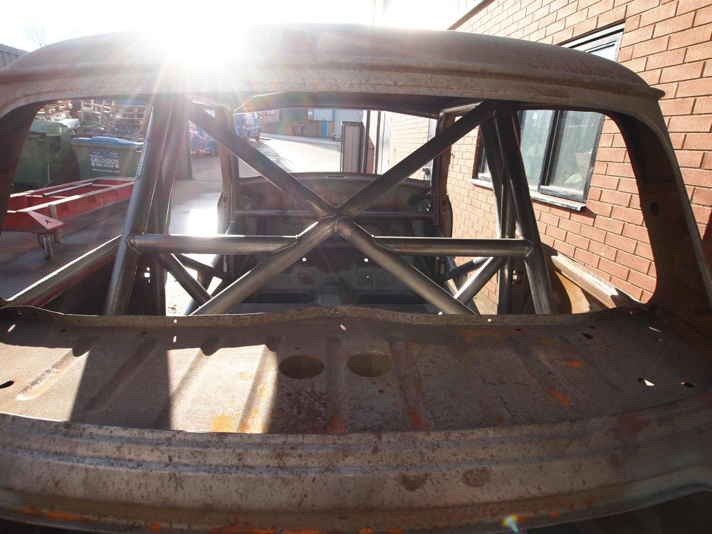 MINI Miglia / Seven International Multi Point T45 roll cage kit. Certifié FIA