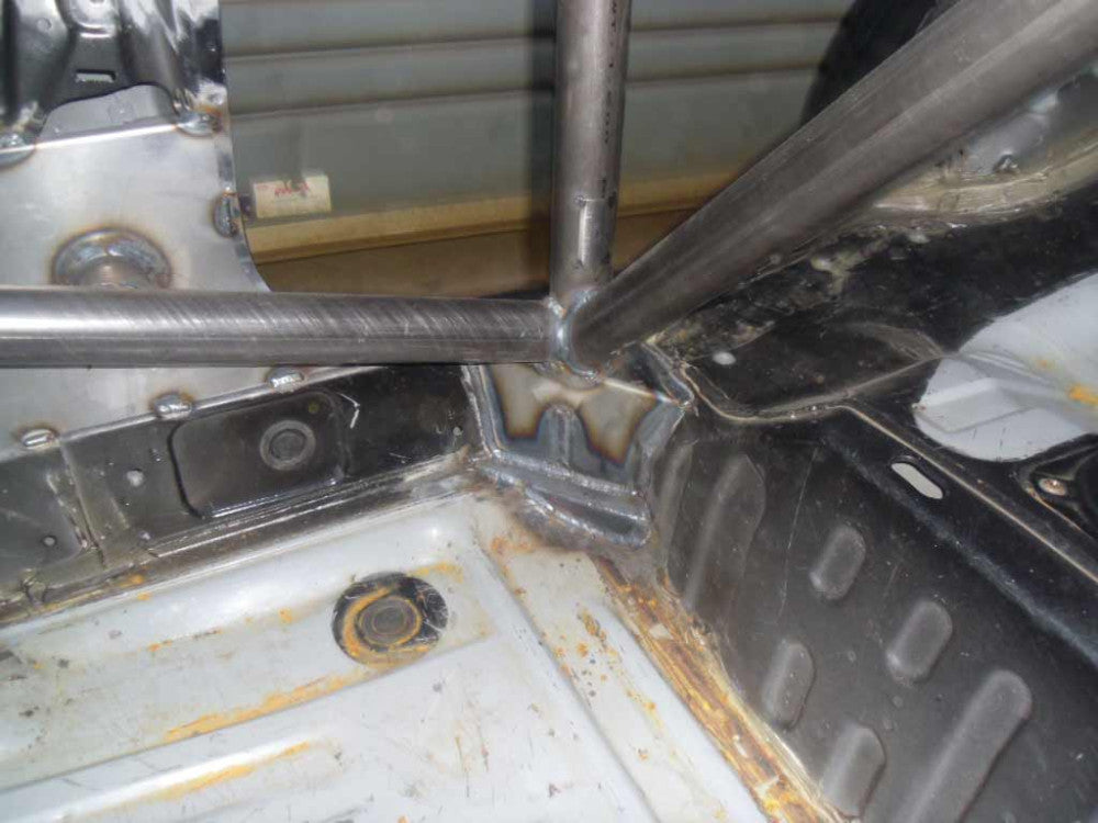 MITSUBISHI Lancer EVO 3 International Multipoint T45 roll cage kit. FIA Certificated