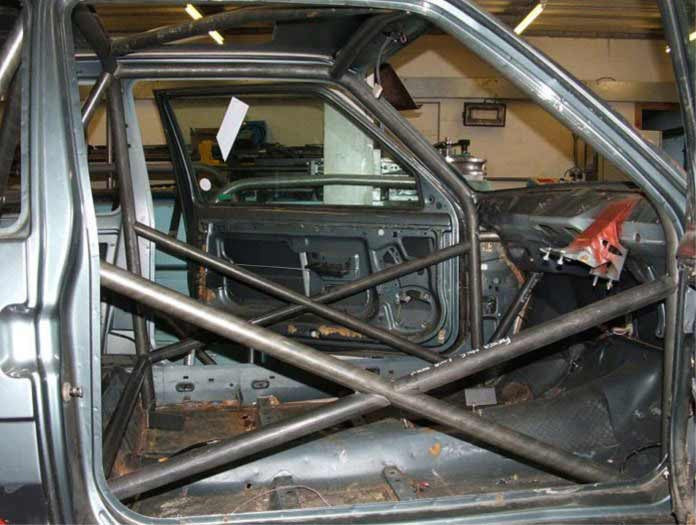 RENAULT 5 Turbo 80-84 International Multipoint CDS roll cage kit. FIA Certificated