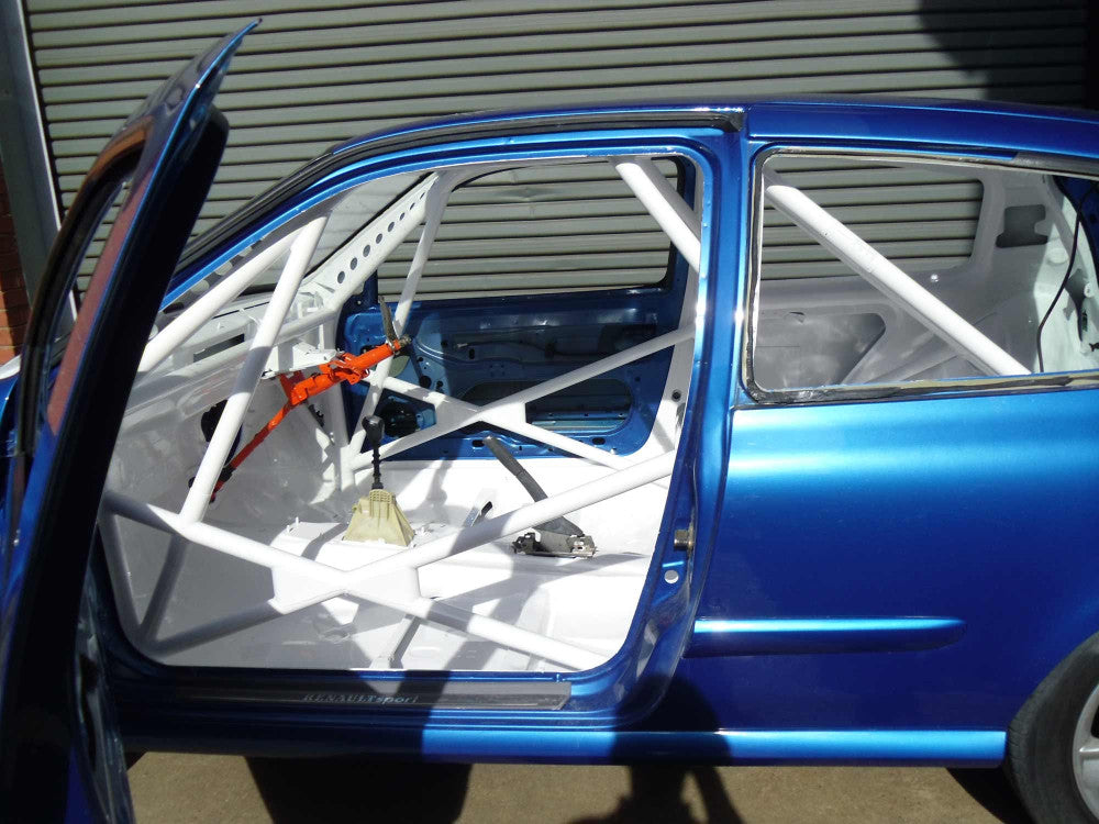 RENAULT Clio MK2 International Multipoint T45 roll cage kit. FIA Certificated