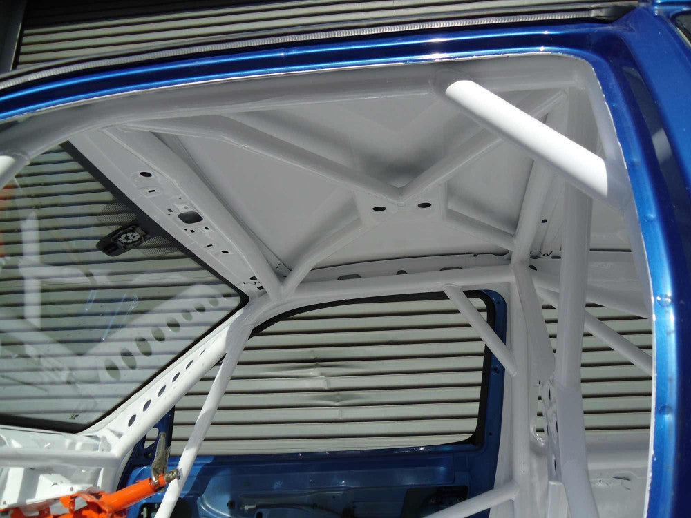 RENAULT Clio MK2 International Multipoint T45 roll cage kit. FIA Certificated