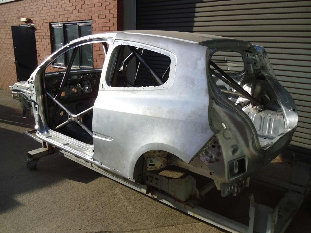 RENAULT Clio MK3 International Multipoint T45 roll cage kit. FIA/MSUK Certificated