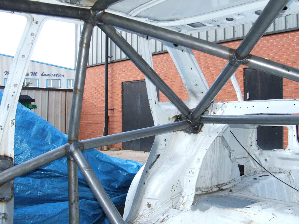 SUBARU Legacy HISTORIC T45 Überrollkäfigsatz. FIA-zertifiziert