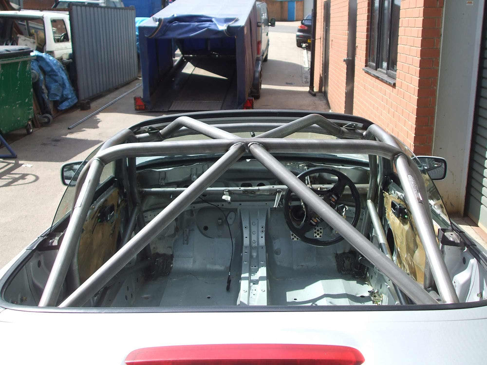 TOYOTA MR2 Mk3 00-07 Multipoint T45 roll cage kit. MS UK Compliant