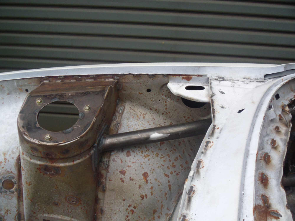 TRIUMPH TR7 Factory Style Multipoint T45 roll cage kit