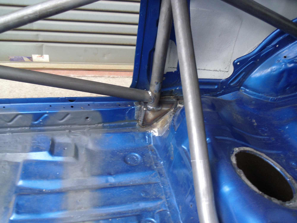 VAUXHALL Corsa B International Multipoint CDS roll cage kit. FIA Certificated