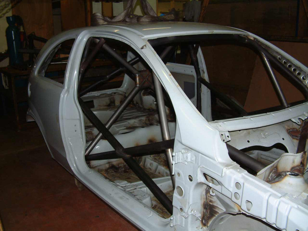 VAUXHALL Corsa C 00 International Multipoint T45 roll cage kit. FIA Certificated