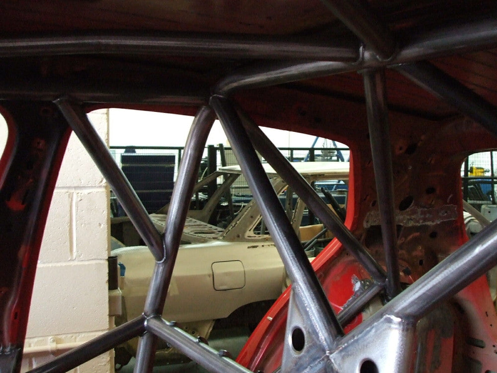 VOLKSWAGEN Golf Mk7 Multipoint T45 Überrollkäfigsatz FIA Zertifiziert